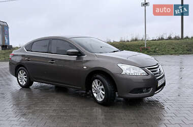 Седан Nissan Sentra 2015 в Луцке