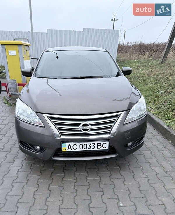 Седан Nissan Sentra 2015 в Луцке