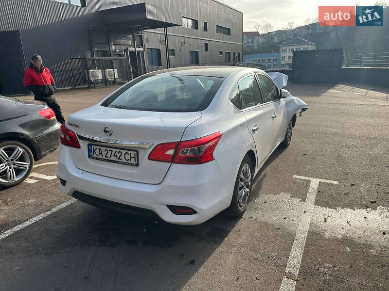 Седан Nissan Sentra 2018 в Киеве фото 2 Седан Nissan Sentra 2018 в Киеве
