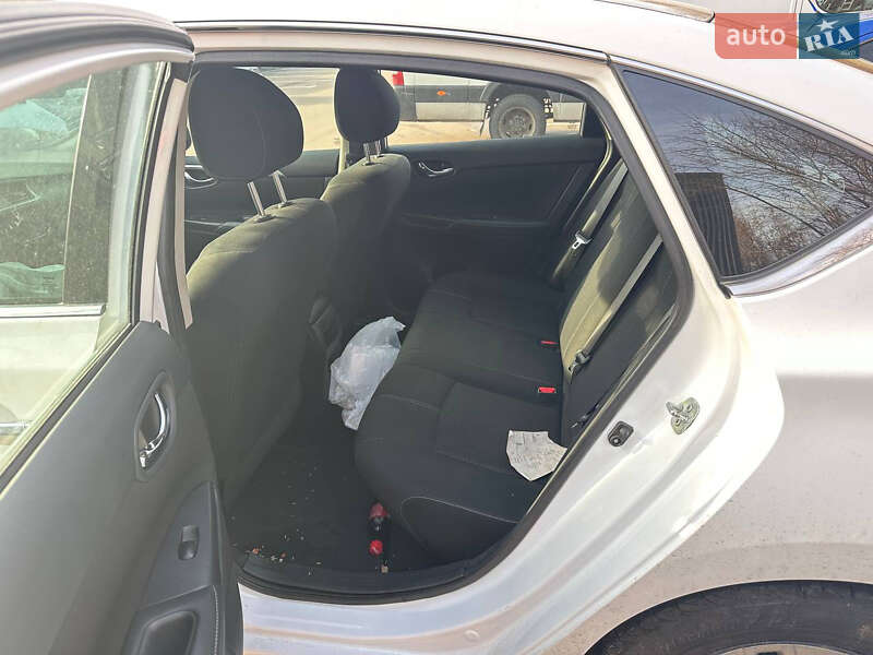 Седан Nissan Sentra 2018 в Киеве фото 8 Седан Nissan Sentra 2018 в Киеве