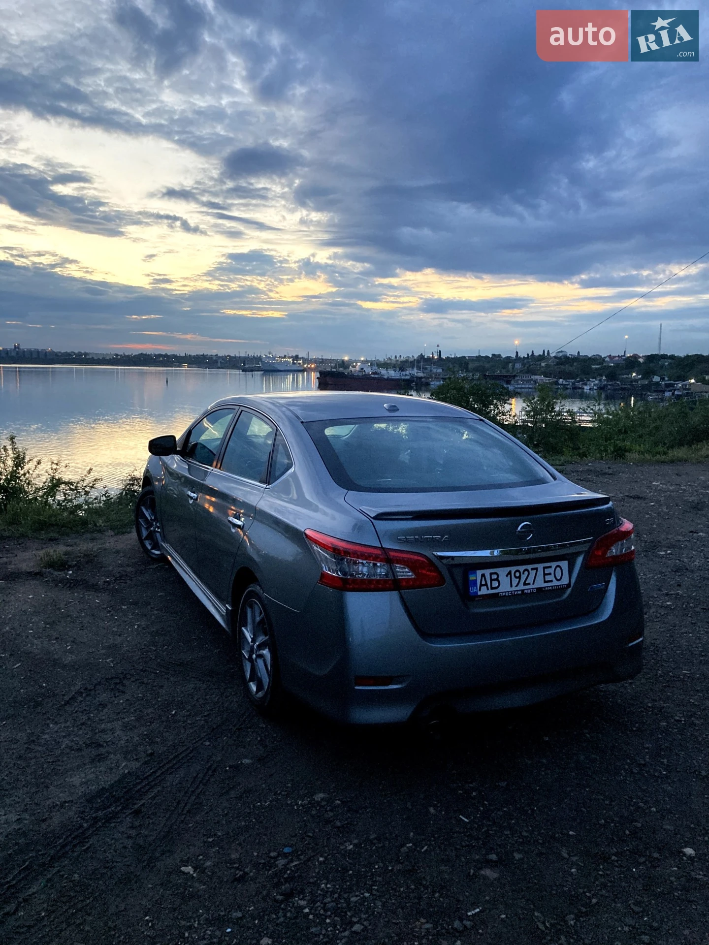 2013 Nissan Sentra - мініатюра 2