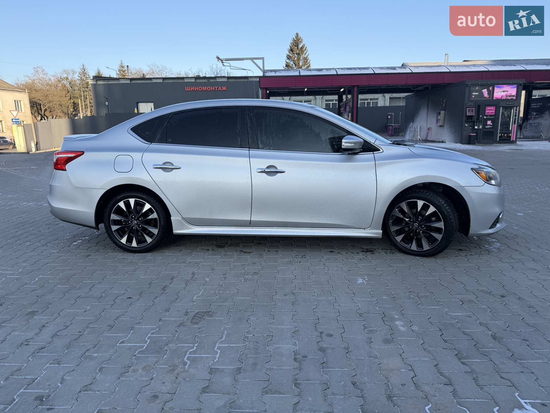 2017 Nissan Sentra - мініатюра 6