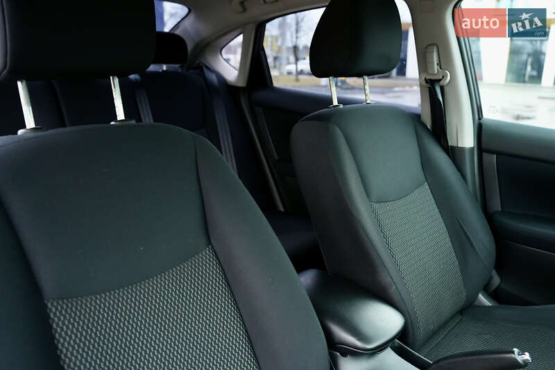 Седан Nissan Sentra 2015 в Киеве