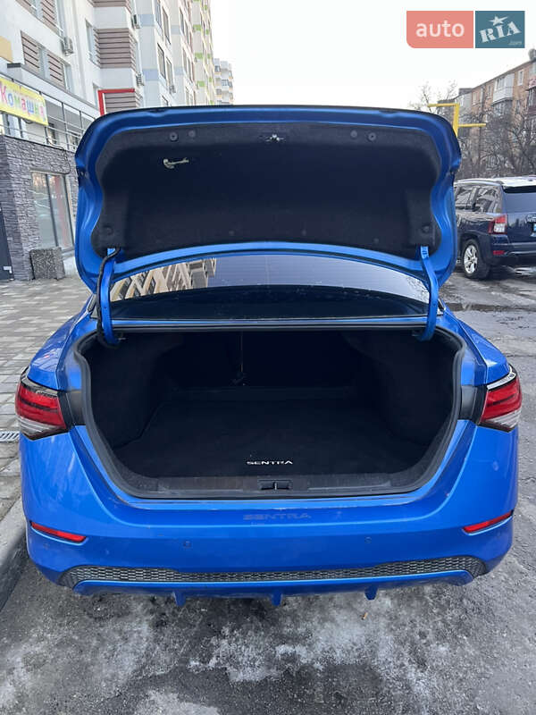 Седан Nissan Sentra 2021 в Киеве