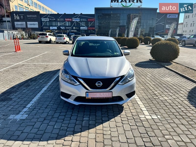 Седан Nissan Sentra 2019 в Львове