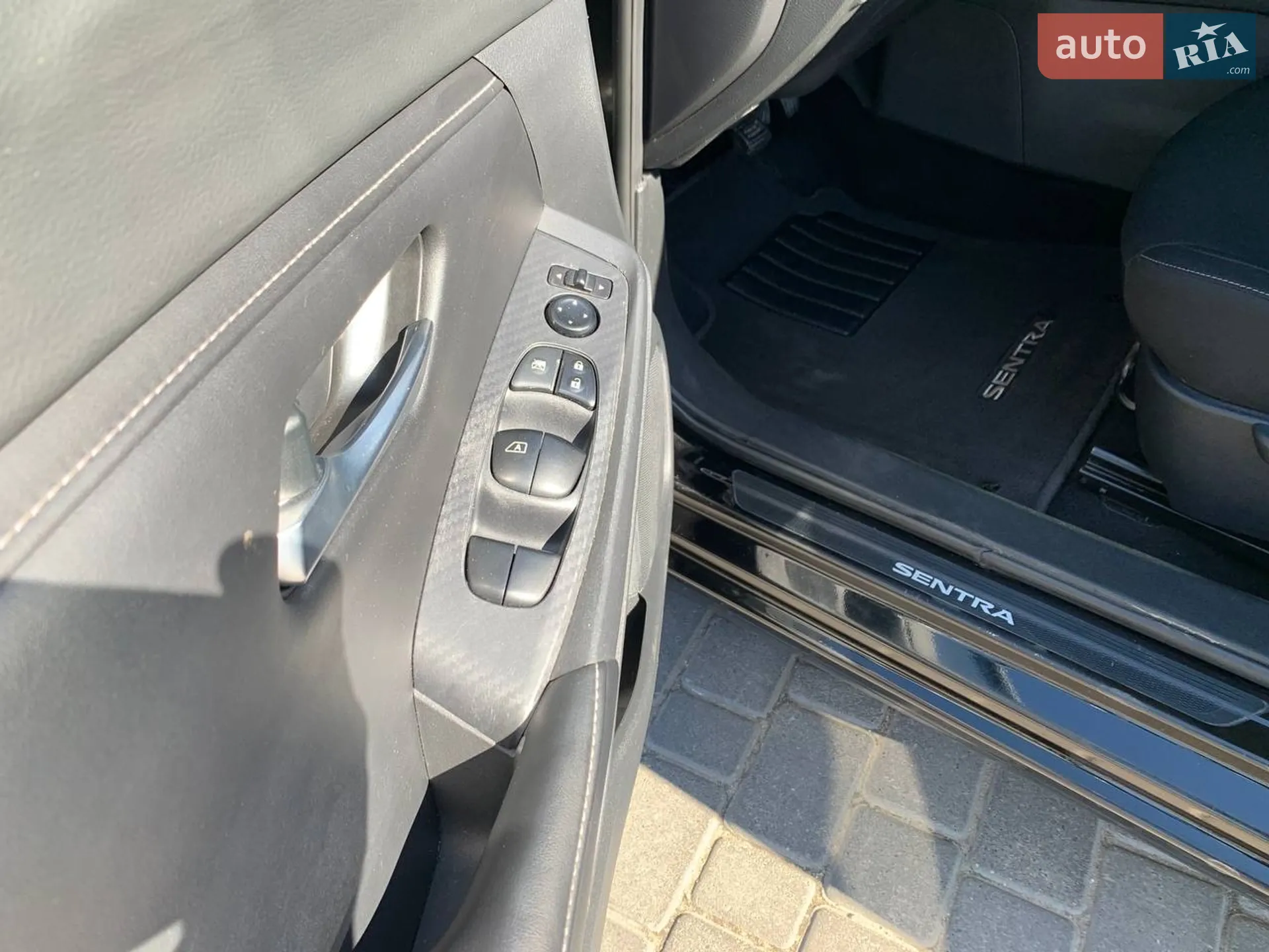 2021 Nissan Sentra - мініатюра 32