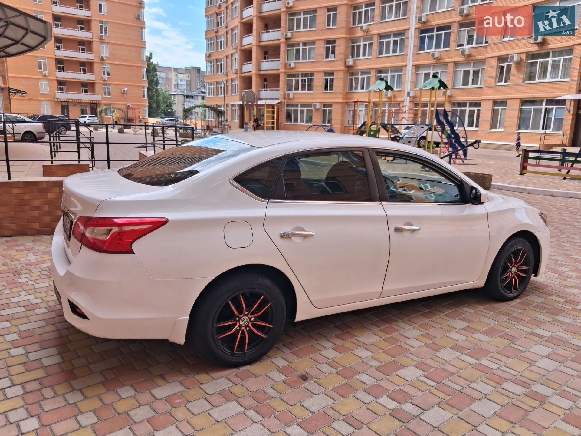 2016 Nissan Sentra - мініатюра 27