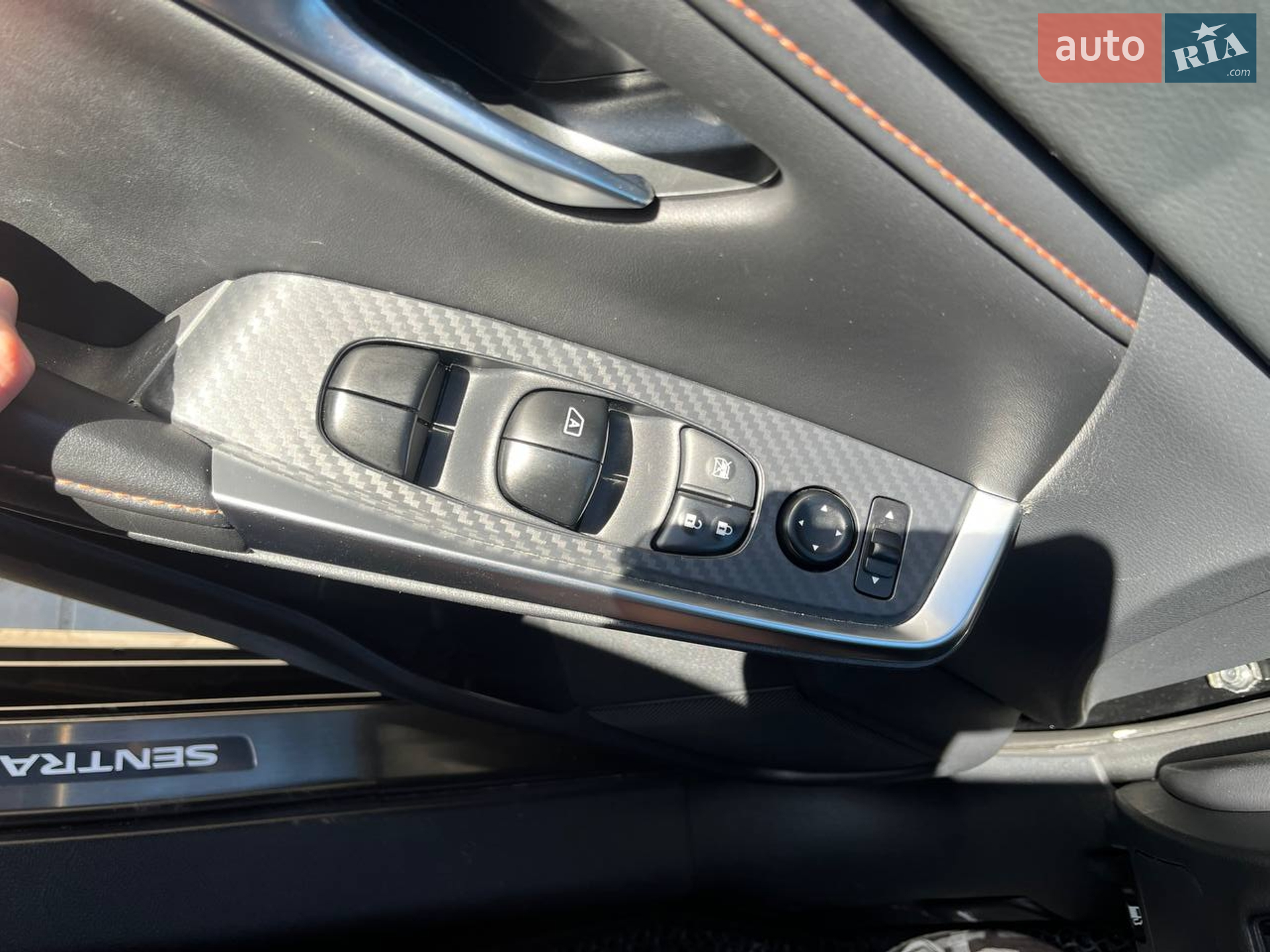 2020 Nissan Sentra - мініатюра 16