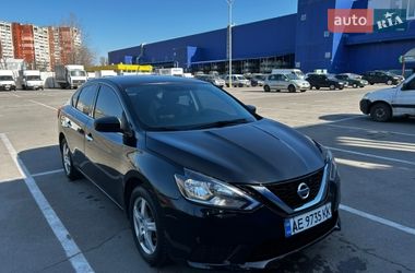 Седан Nissan Sentra 2017 в Днепре