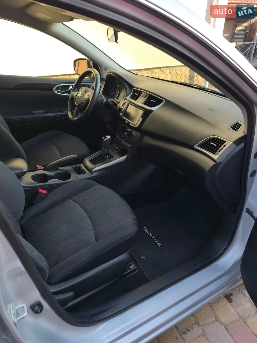 2019 Nissan Sentra - мініатюра 10