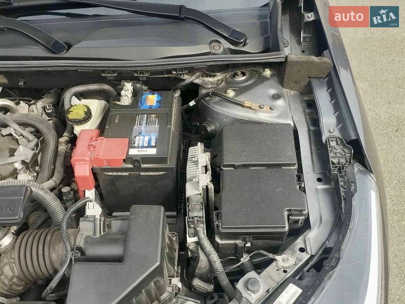 Седан Nissan Sentra 2020 в Киеве фото 17 Седан Nissan Sentra 2020 в Киеве