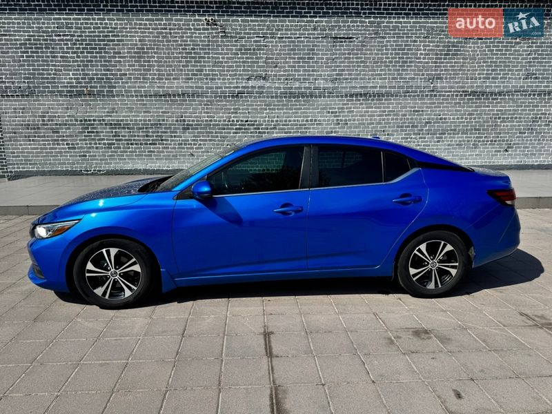 Седан Nissan Sentra 2020 в Кременчуге
