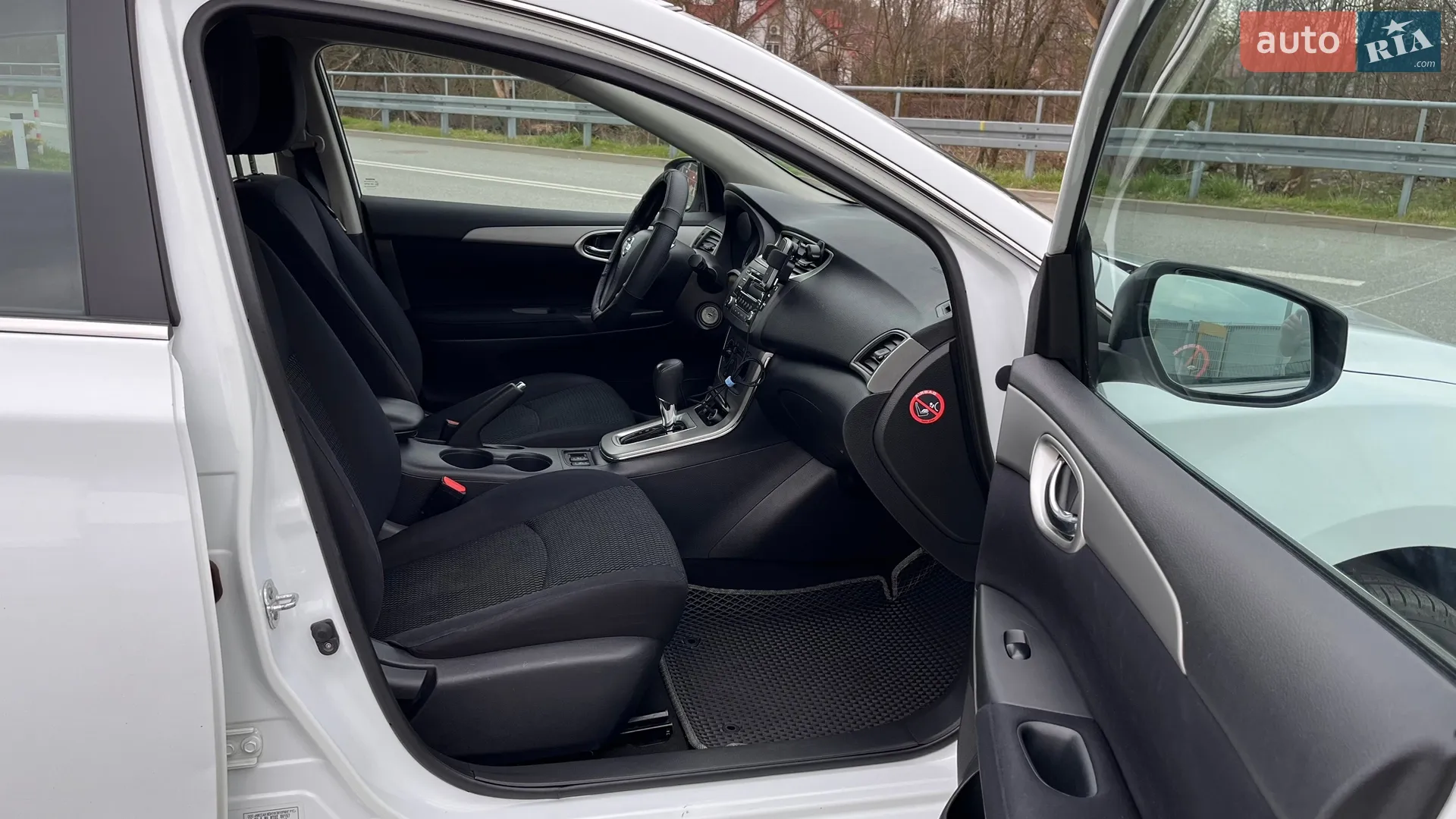 2015 Nissan Sentra - мініатюра 11