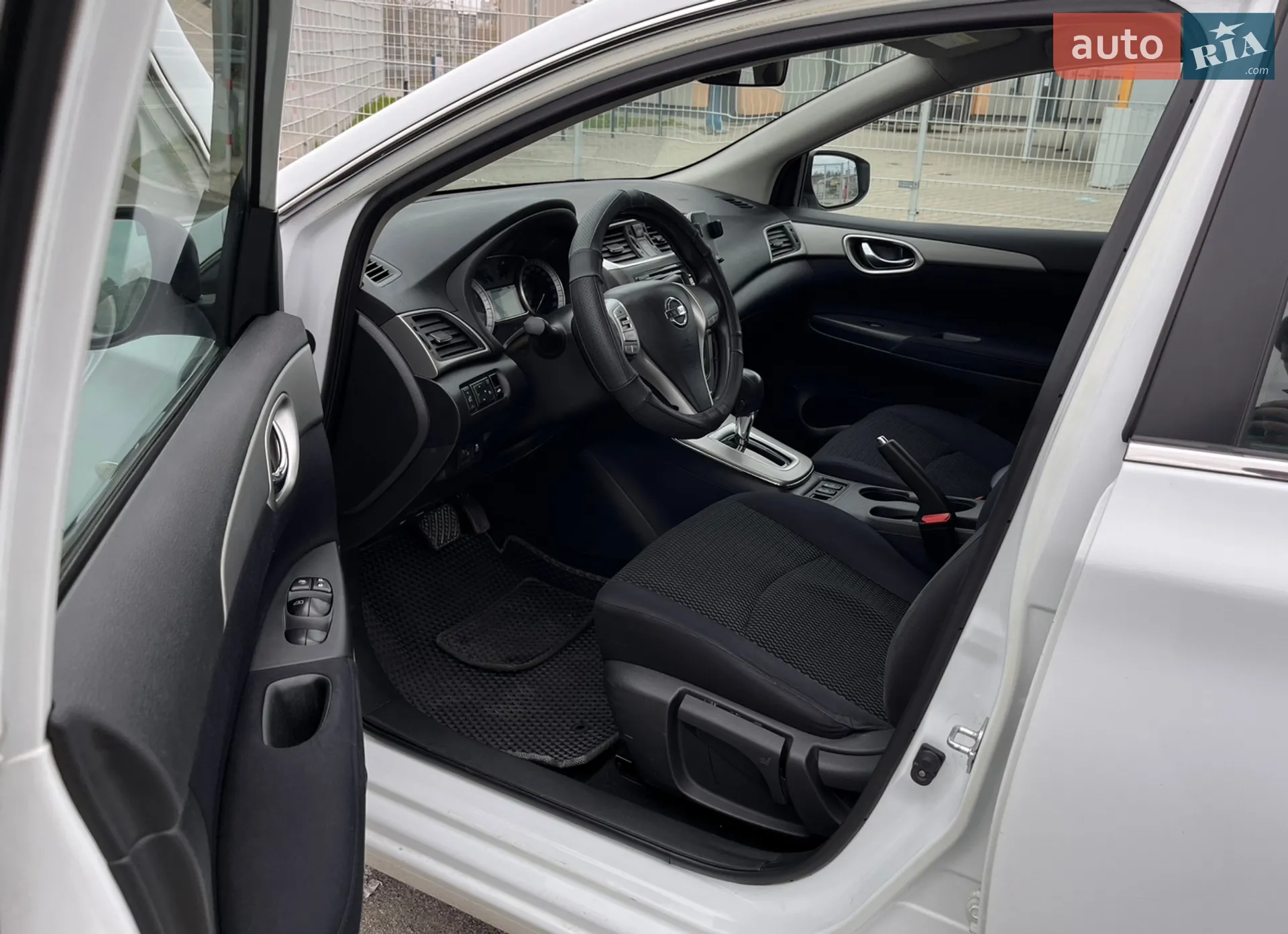 2015 Nissan Sentra - мініатюра 17