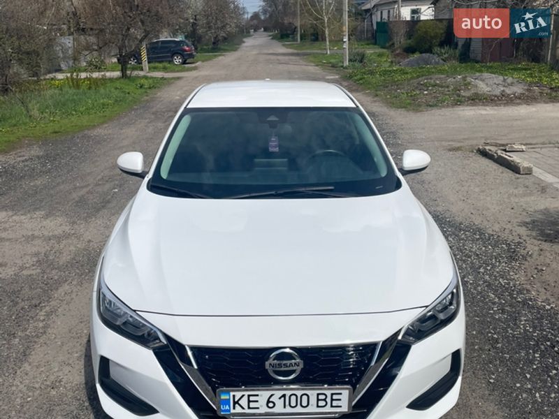 Седан Nissan Sentra 2022 в Днепре фото Седан Nissan Sentra 2022 в Днепре