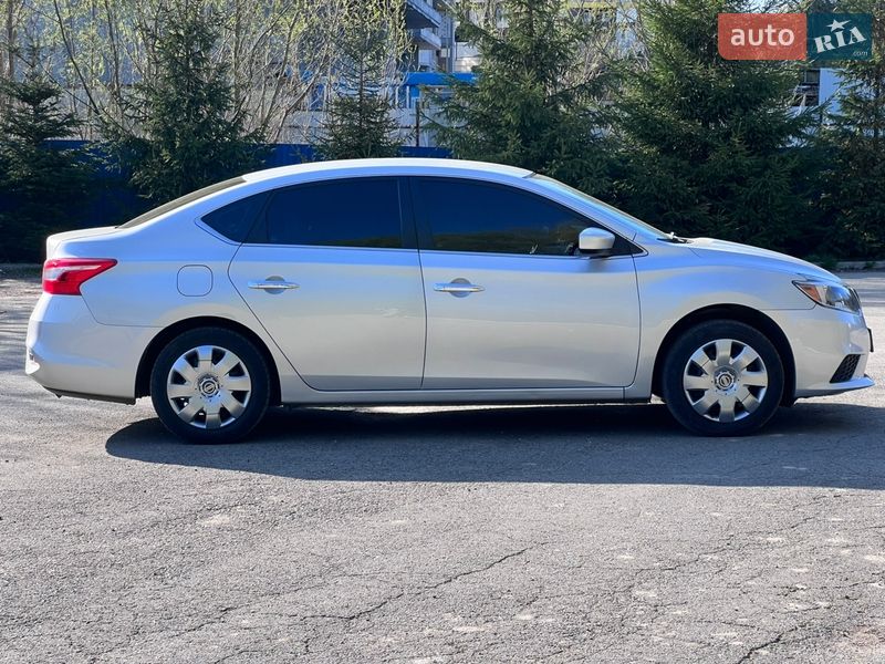 Седан Nissan Sentra 2016 в Киеве фото 8 Седан Nissan Sentra 2016 в Киеве