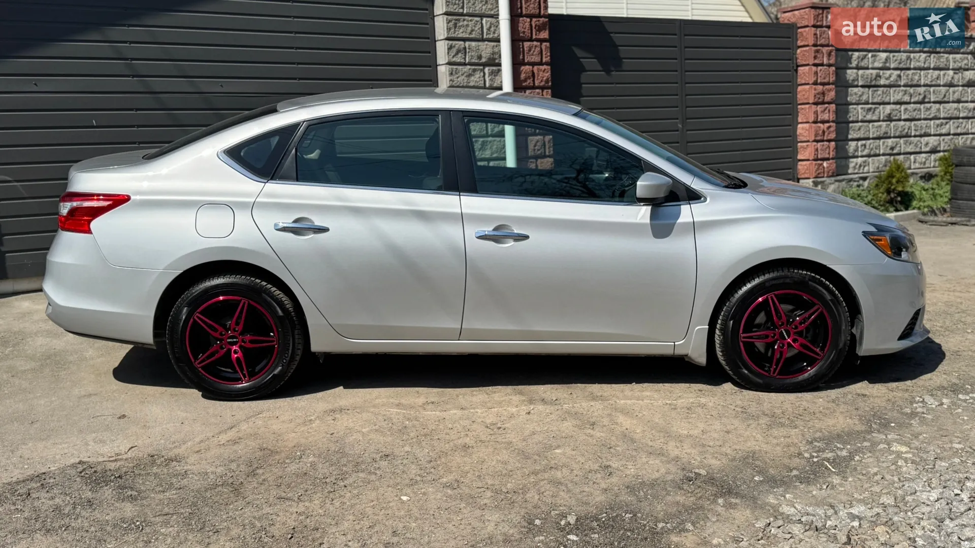 2016 Nissan Sentra - мініатюра 15