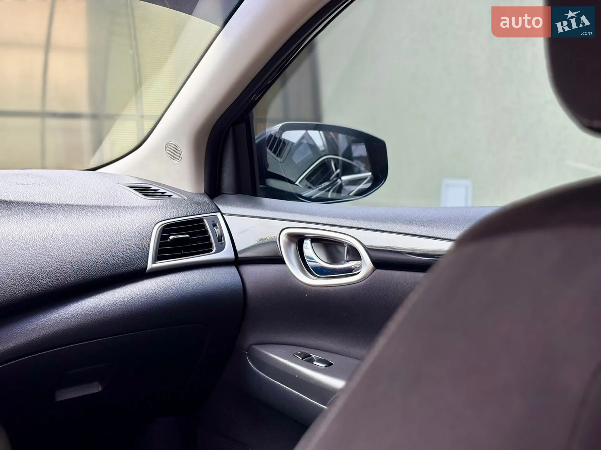 2017 Nissan Sentra - мініатюра 28