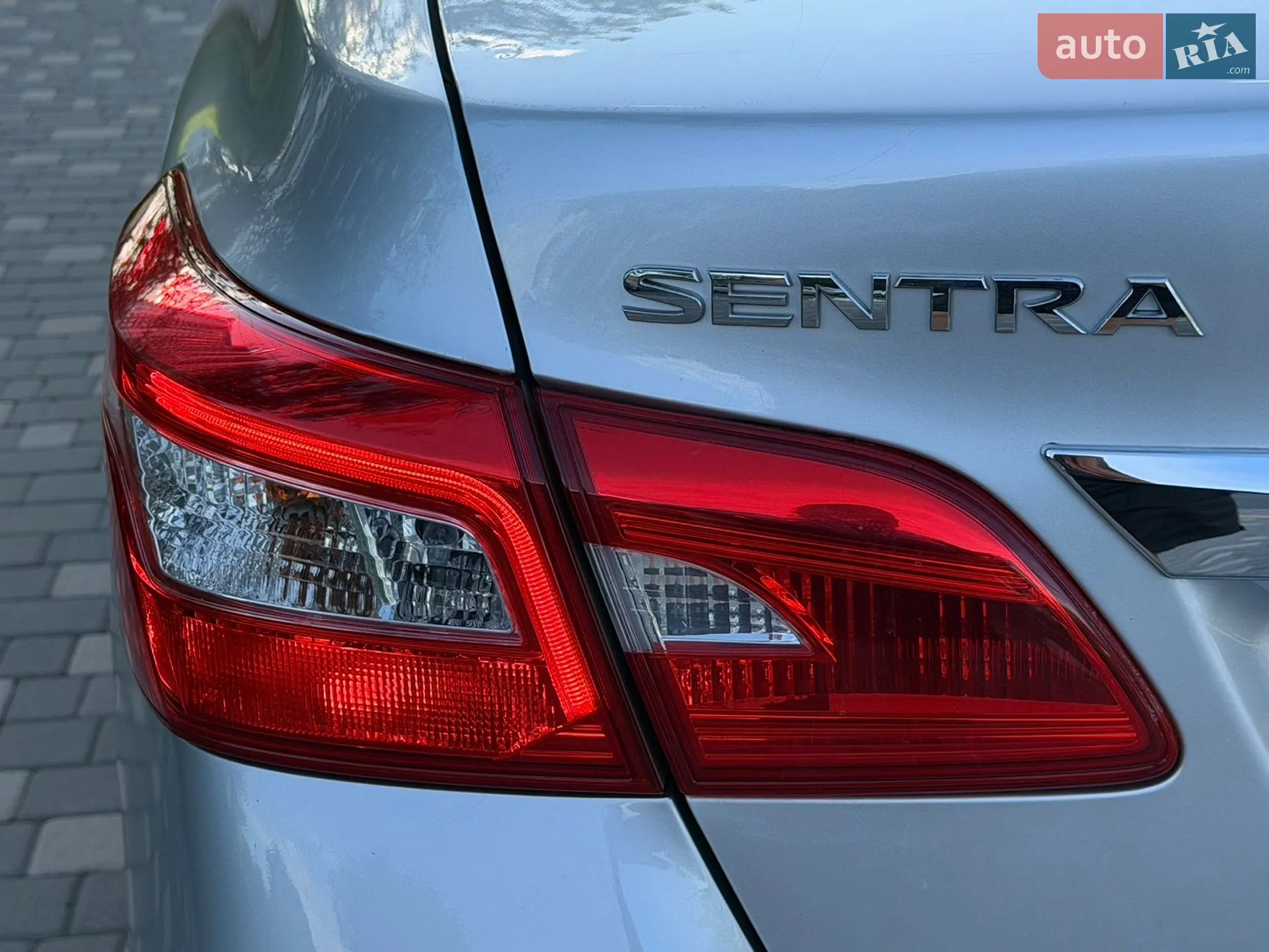 2017 Nissan Sentra - мініатюра 34