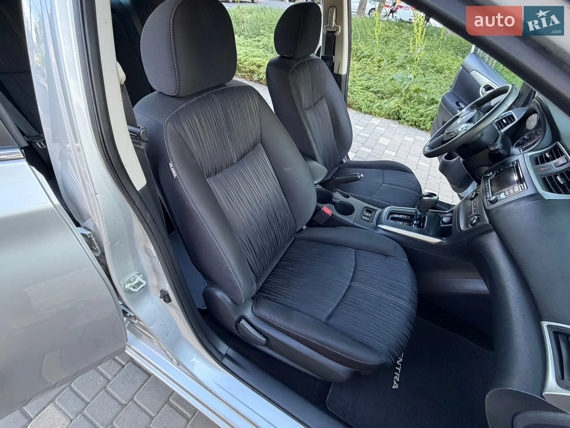 2017 Nissan Sentra - мініатюра 54