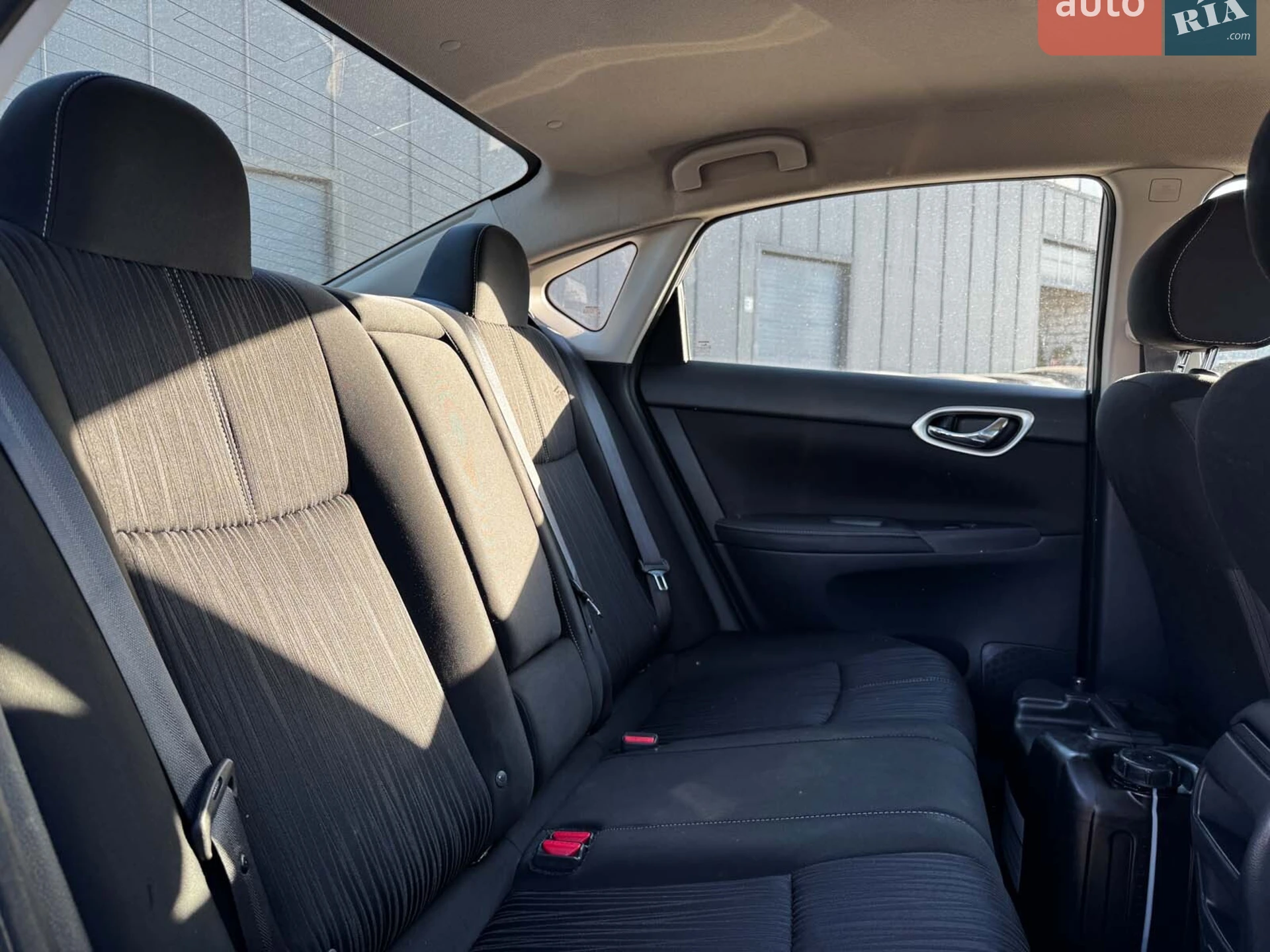 2018 Nissan Sentra - мініатюра 37