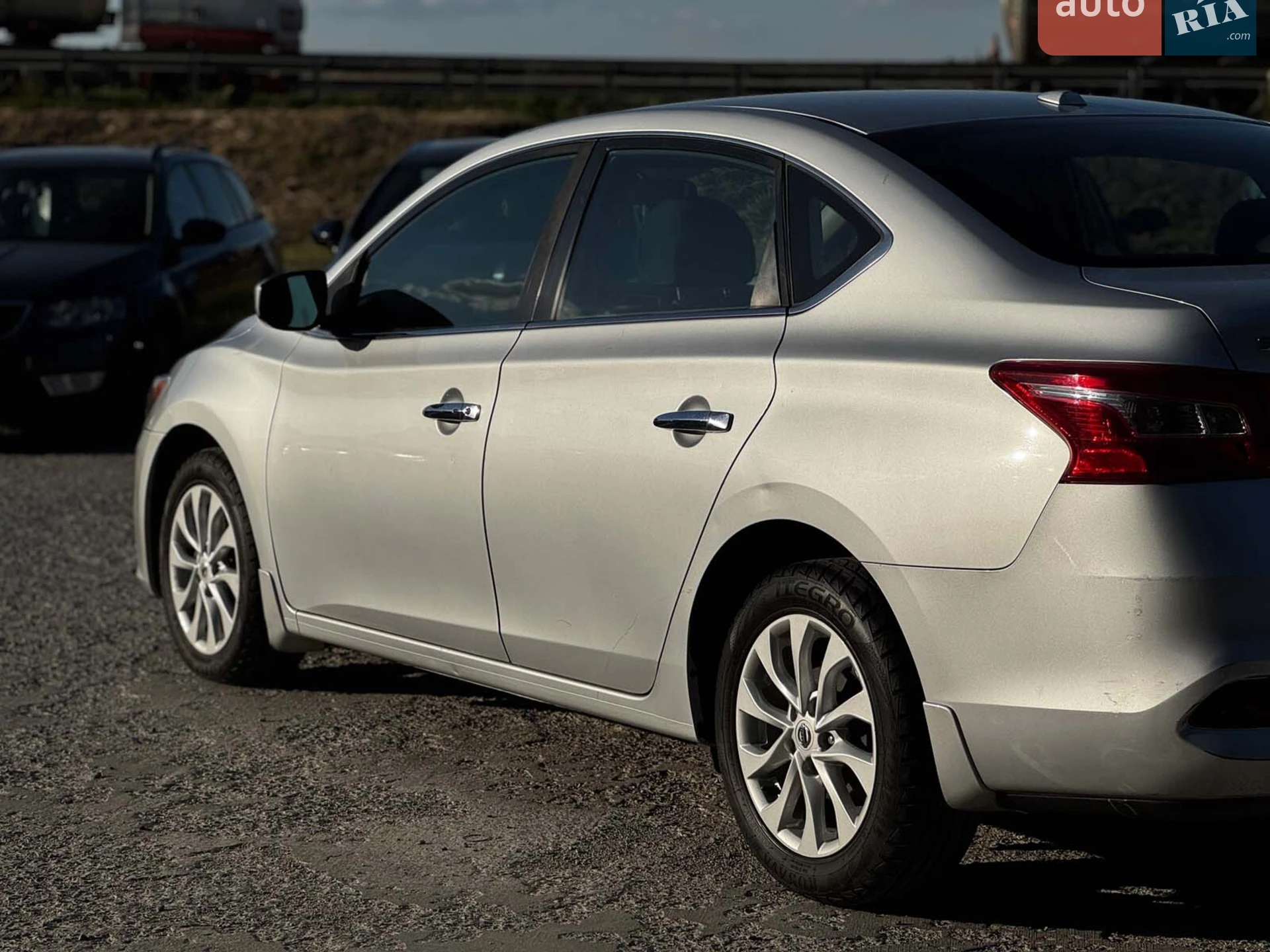 2018 Nissan Sentra - мініатюра 18