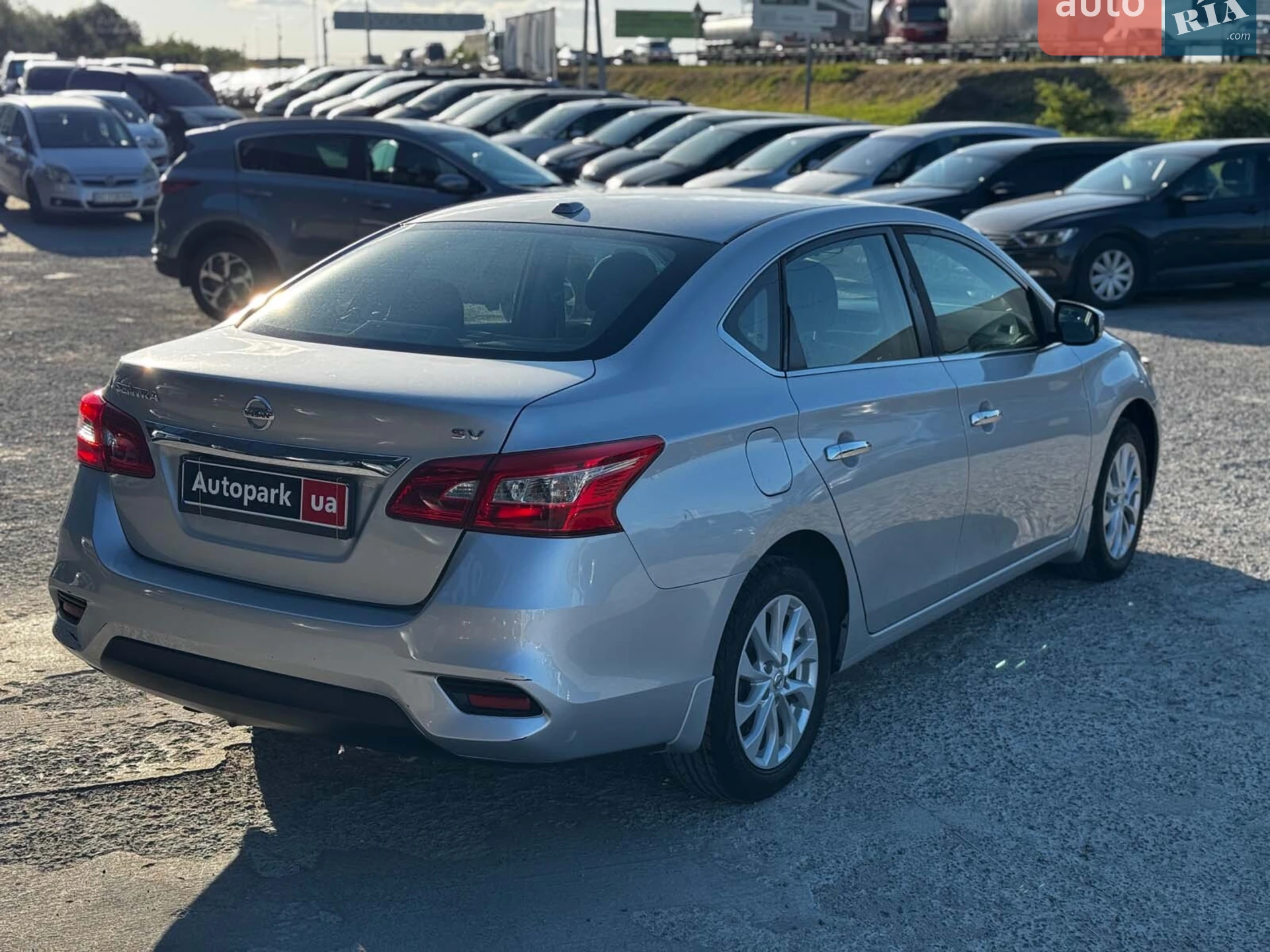 2018 Nissan Sentra - мініатюра 11