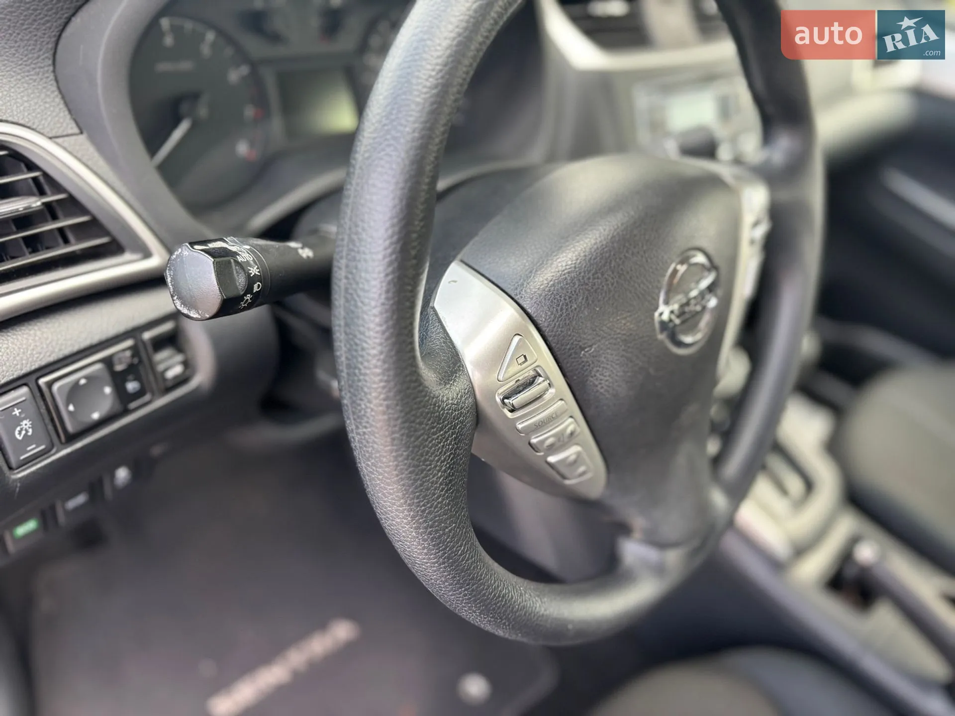 2017 Nissan Sentra - мініатюра 11