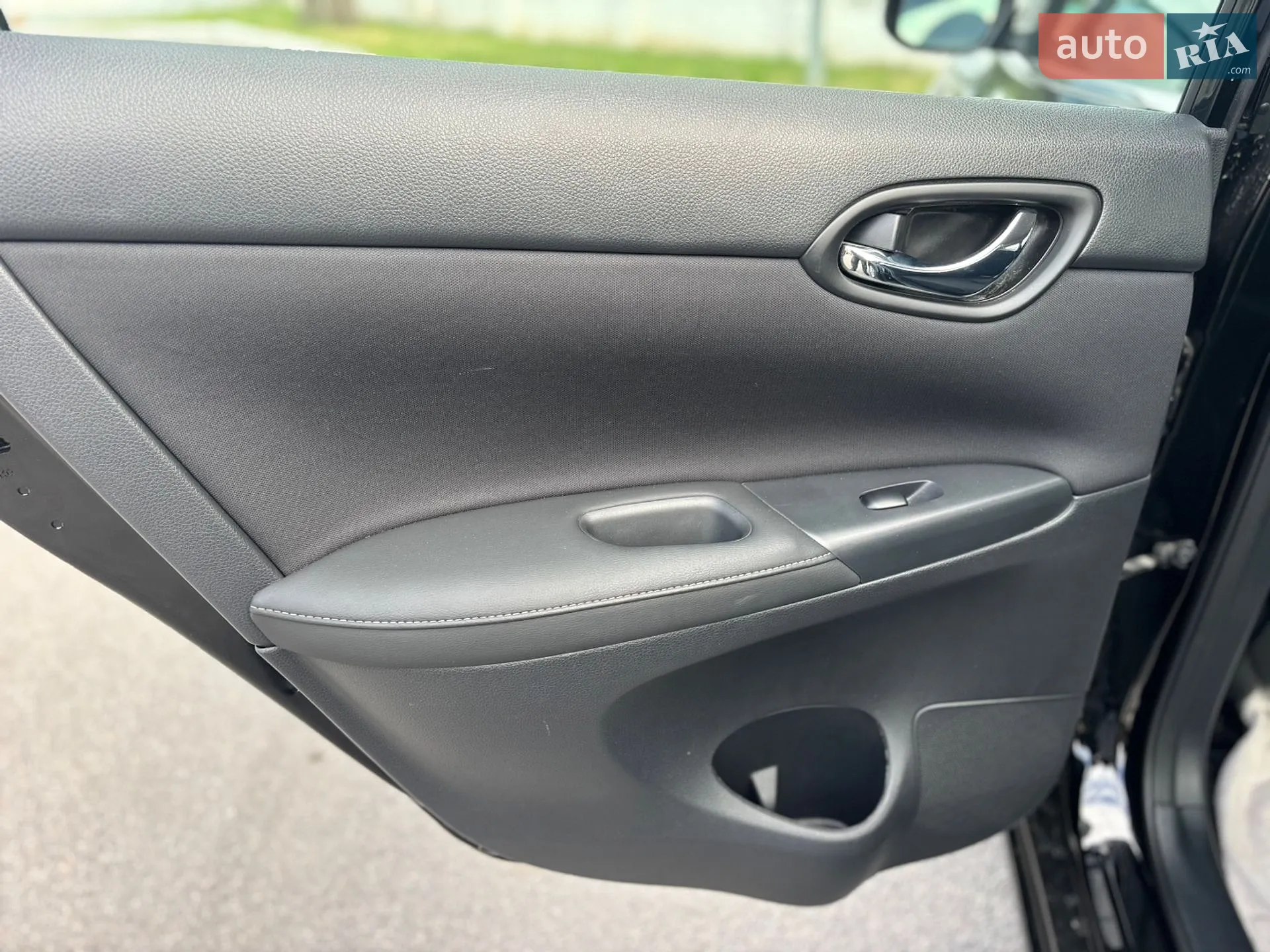 2017 Nissan Sentra - мініатюра 8