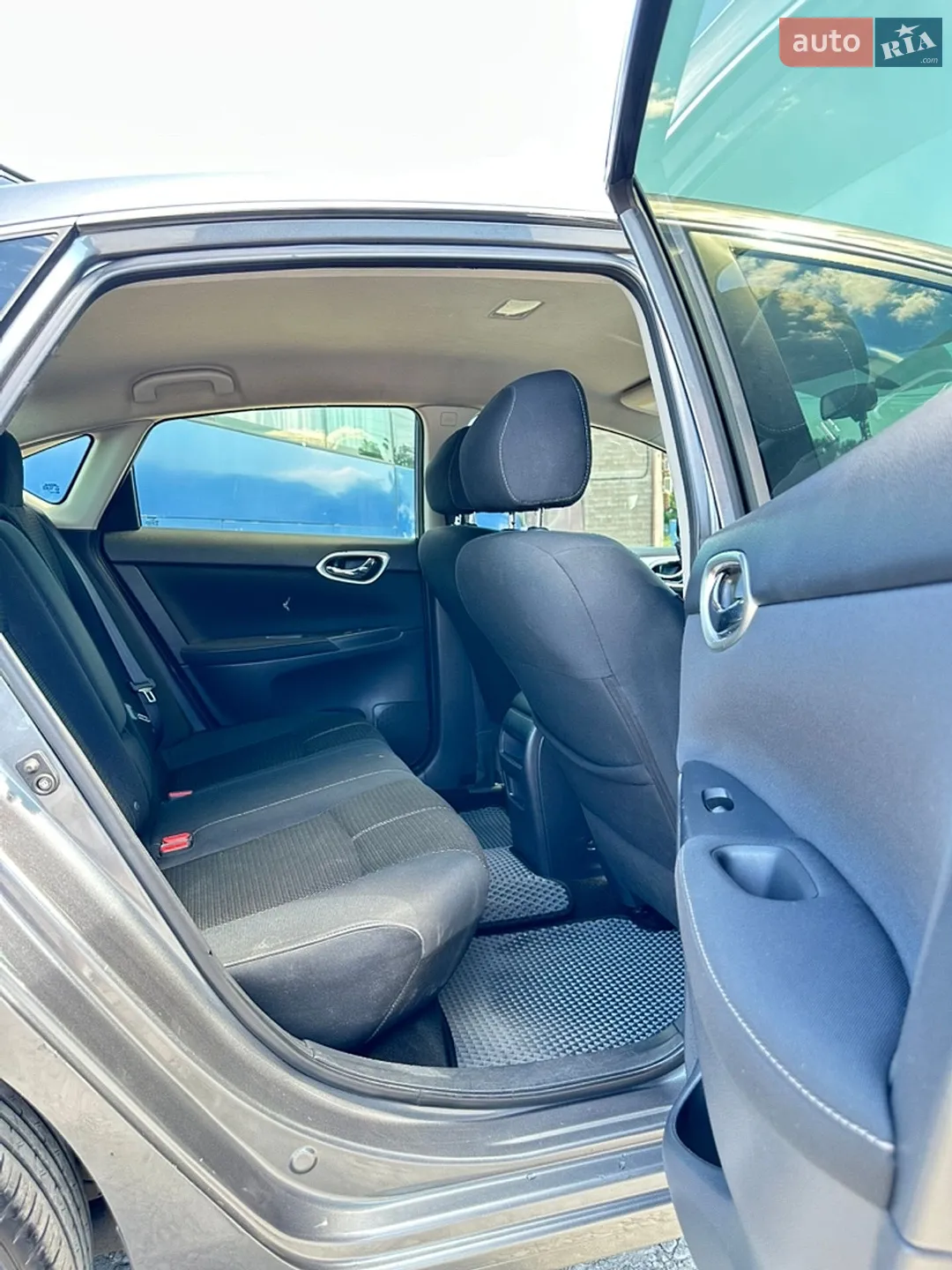 2015 Nissan Sentra - мініатюра 15