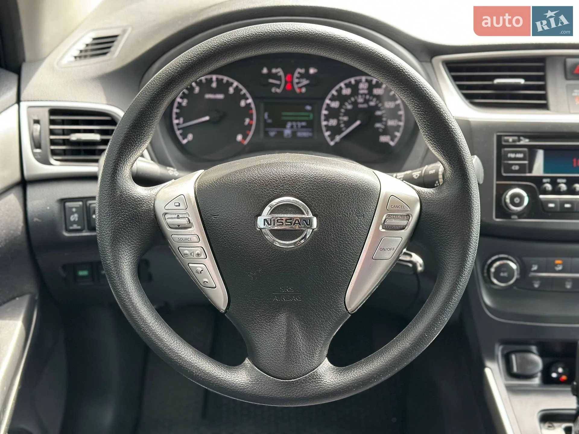 2016 Nissan Sentra - мініатюра 13