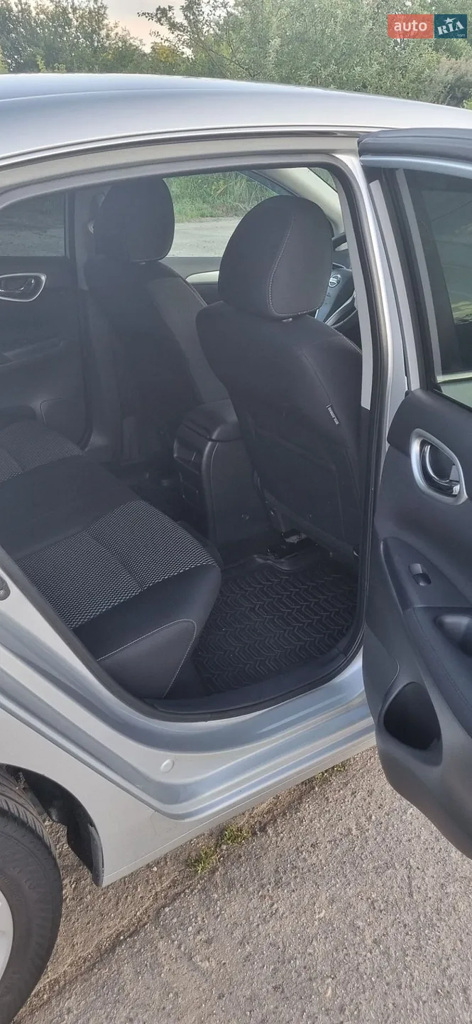 2015 Nissan Sentra - мініатюра 16