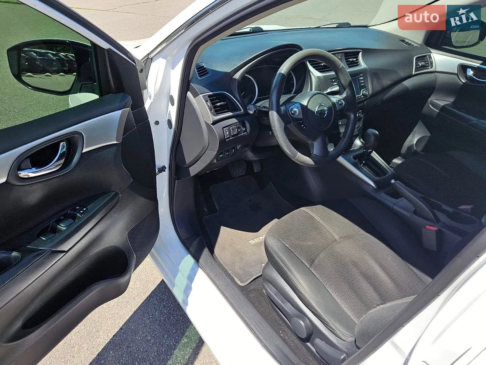 2017 Nissan Sentra - мініатюра 17