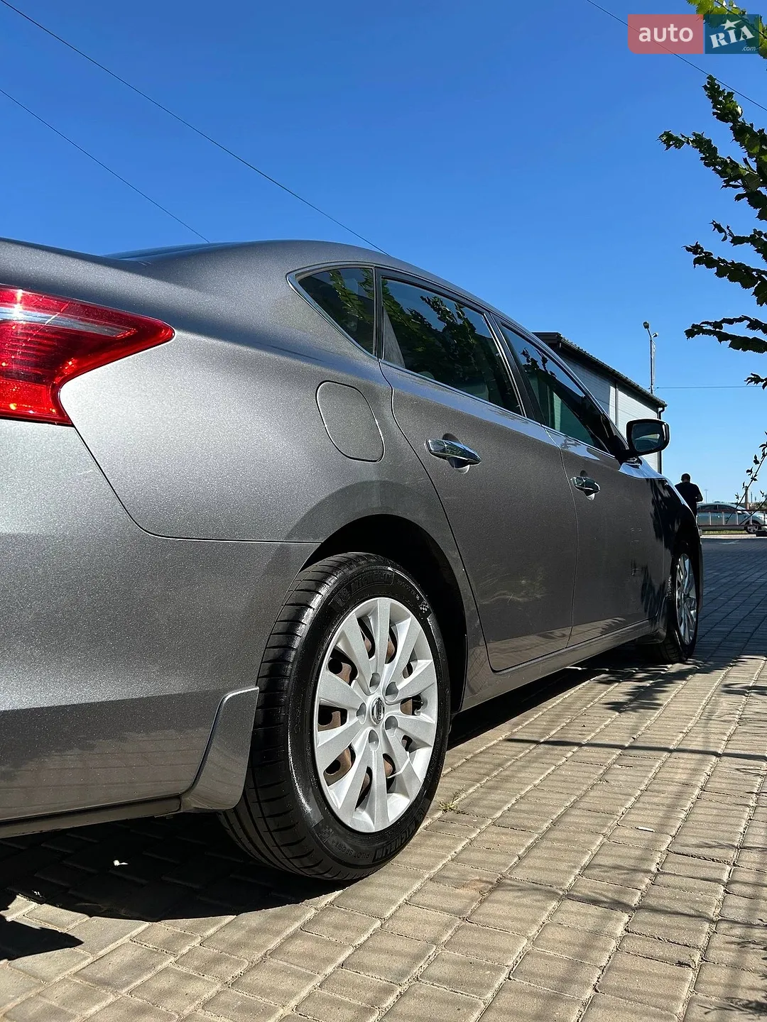 2017 Nissan Sentra - мініатюра 16