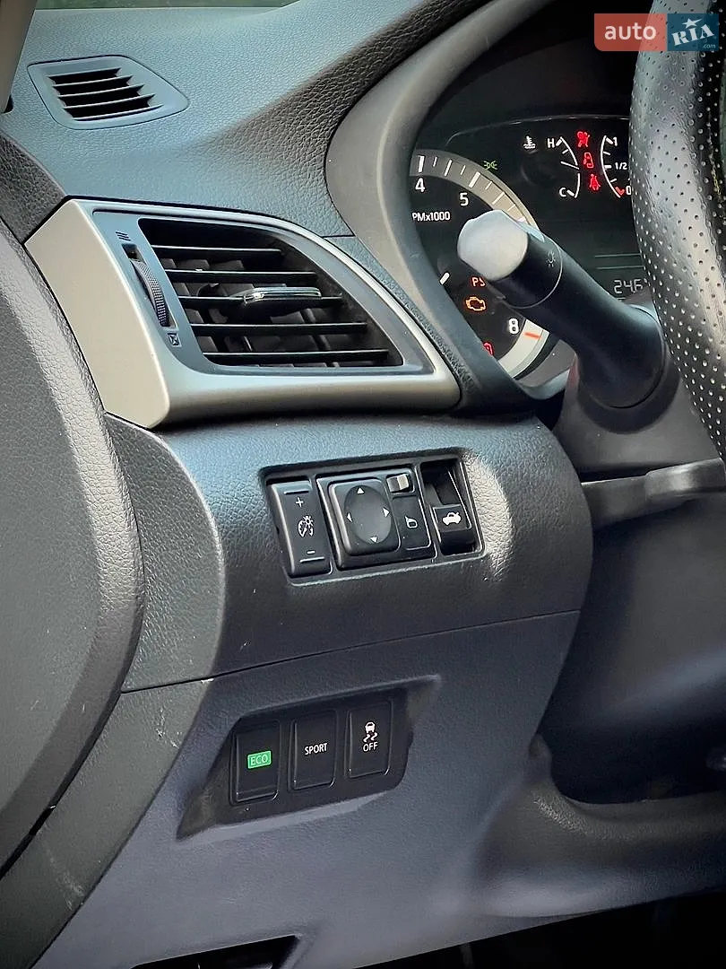2013 Nissan Sentra - мініатюра 16