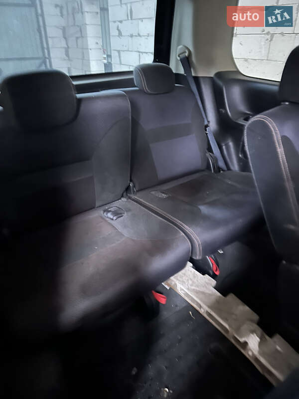 Минивэн Nissan Serena 2009 в Болехове