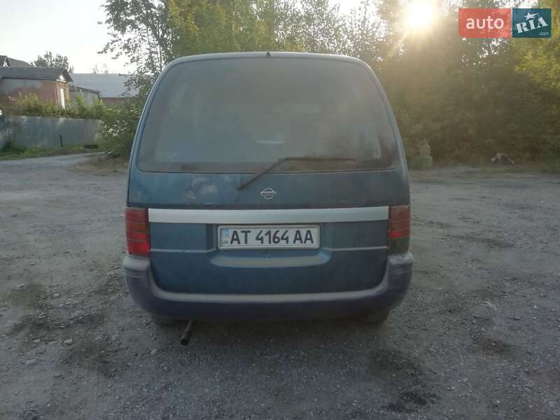 Минивэн Nissan Serena 1999 в Снятине