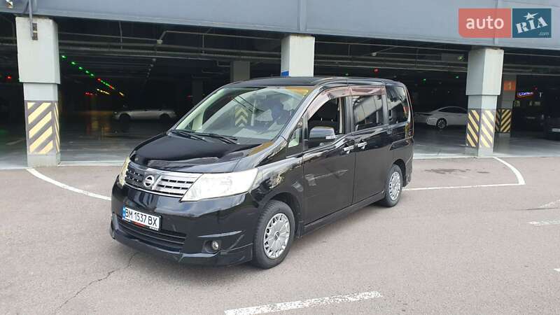 Nissan Serena 2010