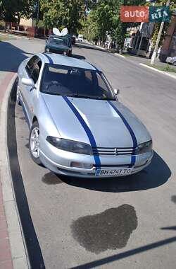 Седан Nissan Skyline 1993 в 