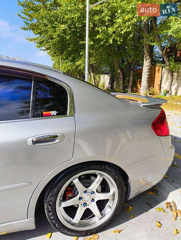 Седан Nissan Skyline 2001 в Одессе