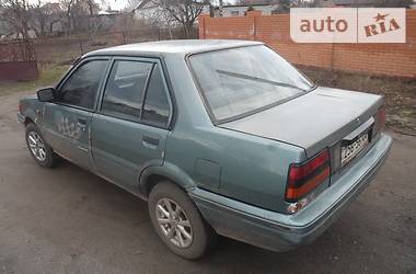 Седан Nissan Sunny 1986 в Кривом Роге