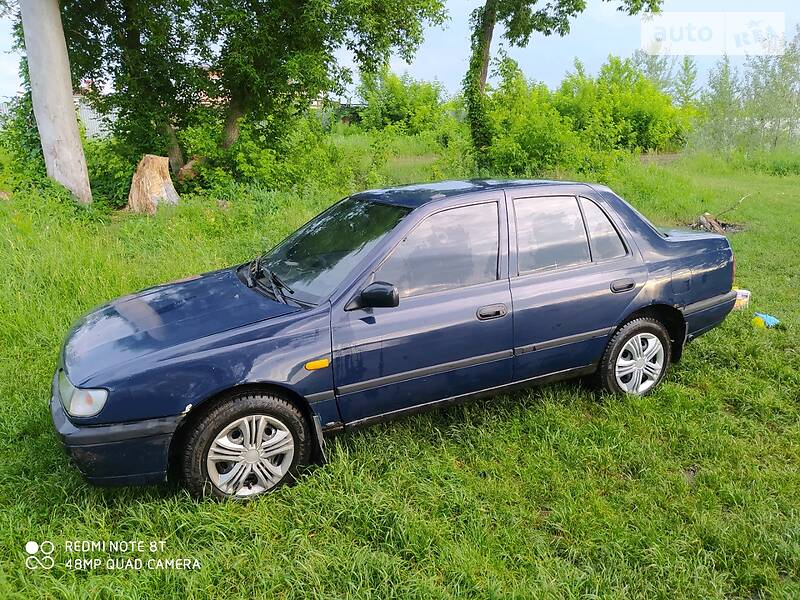 Седан Nissan Sunny 1992 в Харькове