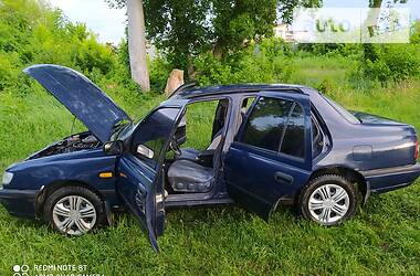 Седан Nissan Sunny 1992 в 