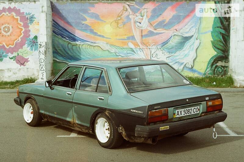 Седан Nissan Sunny 1980 в Киеве