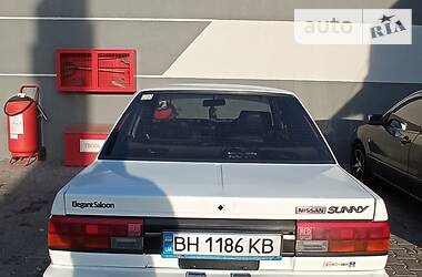 Седан Nissan Sunny 1987 в Черноморске