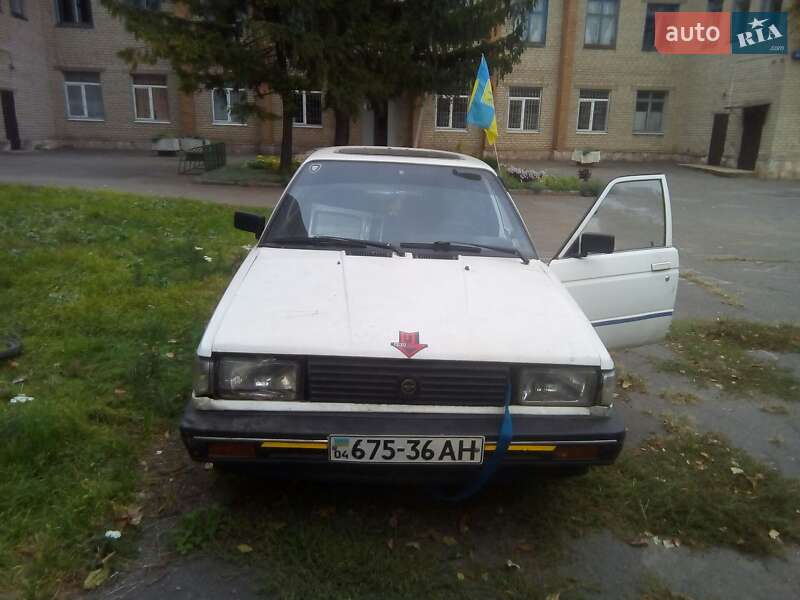 Хэтчбек Nissan Sunny 1986 в Кривом Роге