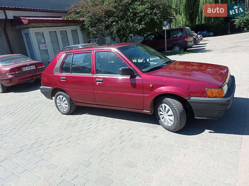 Хетчбек Nissan Sunny 1989 в Сторожинці