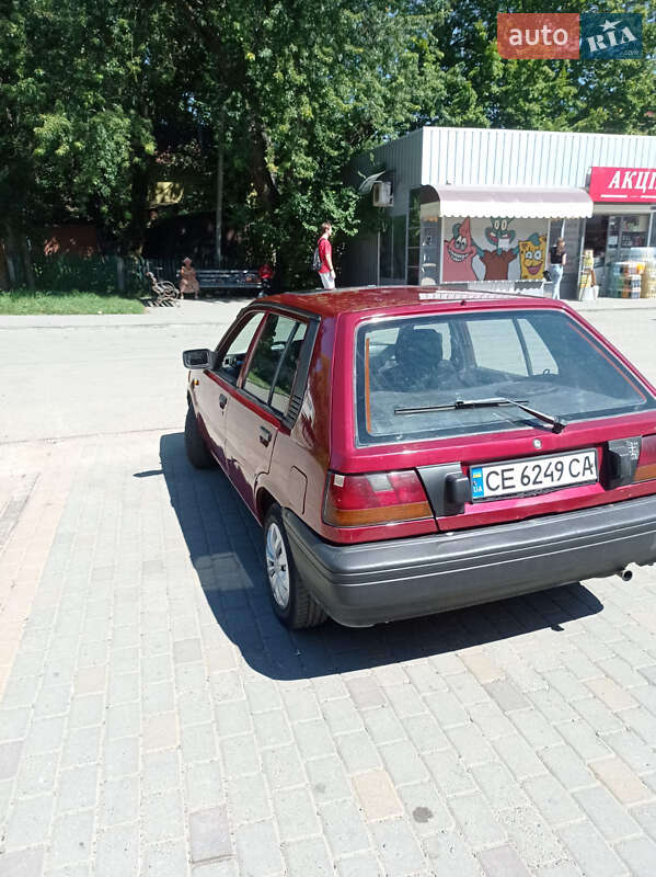 Хетчбек Nissan Sunny 1989 в Сторожинці