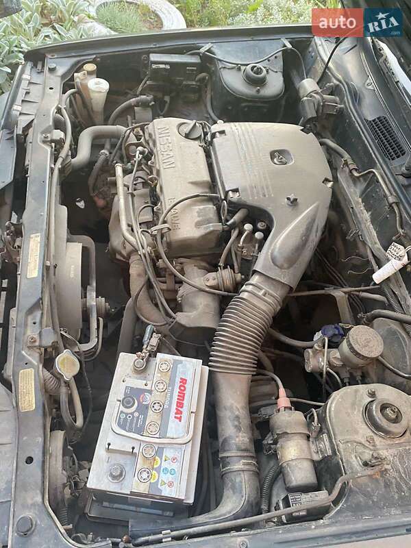 Седан Nissan Sunny 1989 в Шепетівці