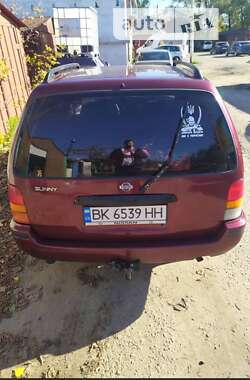 Седан Nissan Sunny 1993 в 